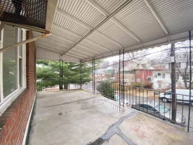 Main picture of 63 Liebig Ave