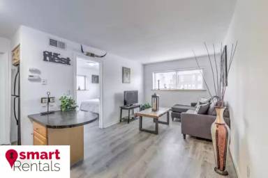Main picture of 3844 Park Avenue - 3