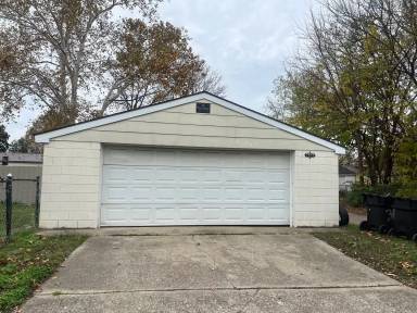 Main picture of 3549 Powell Ave