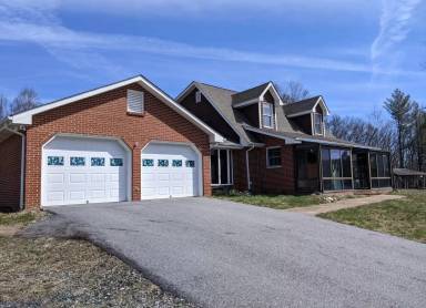 Main picture of 5990 Idlewild Rd