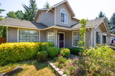 Main picture of 5518 112th Pl SW