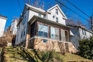 Main picture of 405 Forest Ave