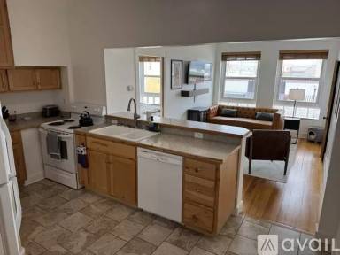 Main picture of 218 N Main St