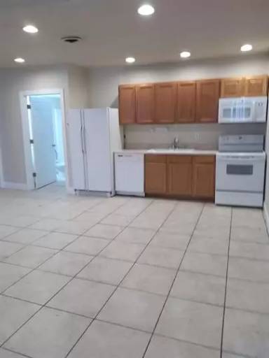 Main picture of 505 W Main St