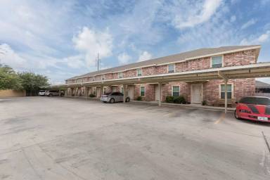 Main picture of 2503 E Franklin Ave