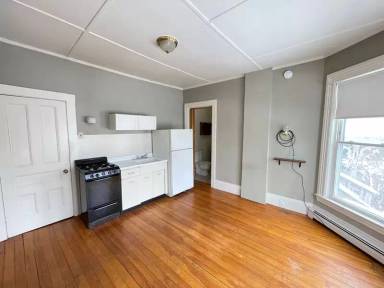 Main picture of 12 Court St