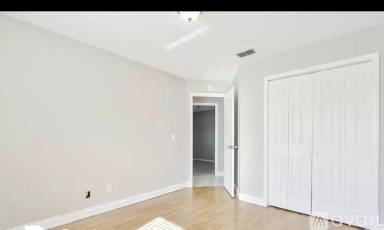 Main picture of 2724 Burwood Ave
