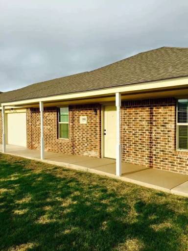 Main picture of 13063 Raymond Rd