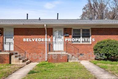 Main picture of 215 McIver St