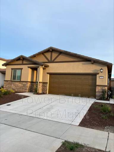 Main picture of 6096 Mystic Way