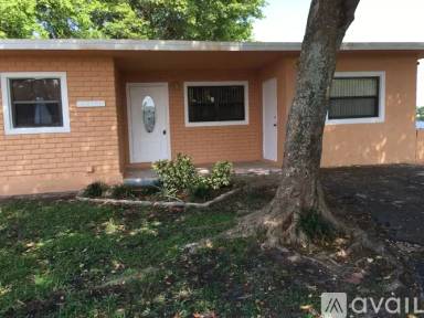 Main picture of 1742 NW 29th Way