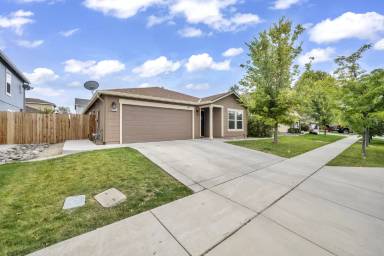 Main picture of 8918 Grisom Way