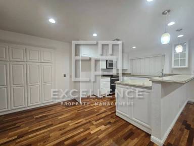 Main picture of 5191 Barron Park Dr