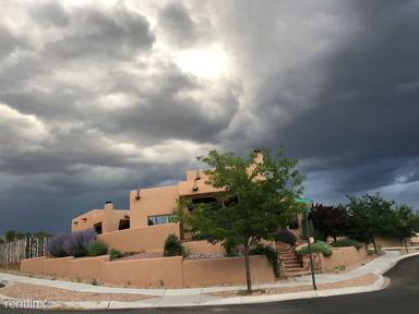 Main picture of 105 Avenida Aldea