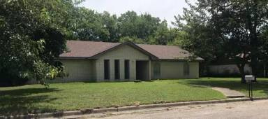 Main picture of 109 Royal Ln