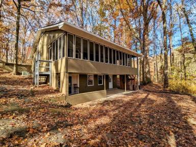 Main picture of 340 Eastview Dr