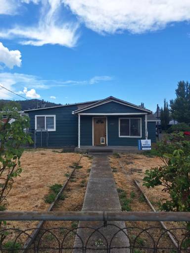 Main picture of 280 A St