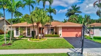 Main picture of 4923 Rabbit Hollow Dr