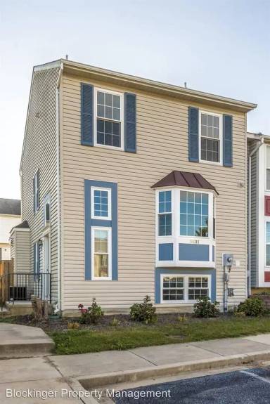 Main picture of 5601 Queen Anne Ct