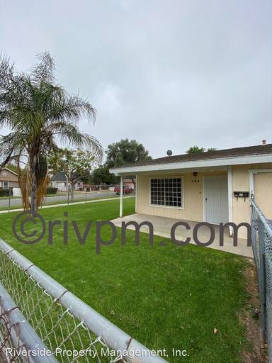 Main picture of 404 W 4th St