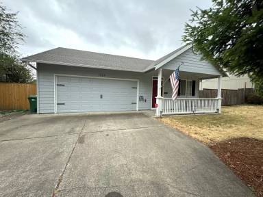 Main picture of 1112-18 Nichols Ln
