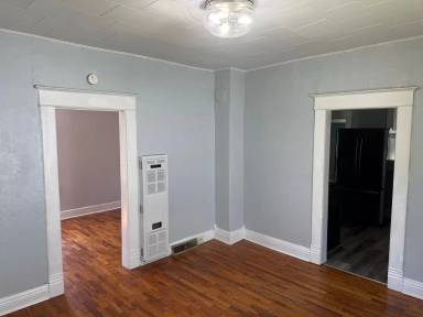 Main picture of 3015 Edmond St