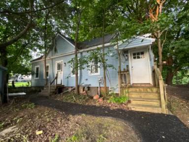 Main picture of 928 3rd St