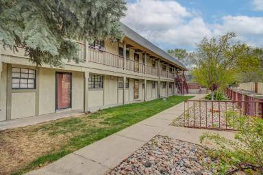 Main picture of 1021 Carr St