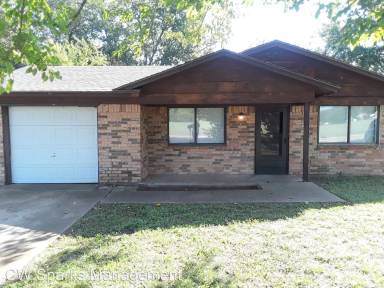 Main picture of 1938 Baylor Dr