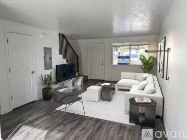 Main picture of 2295 S Pond St