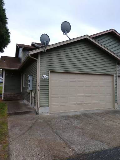 Main picture of 2236 Yew St