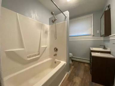 Main picture of 2042 Genesee St