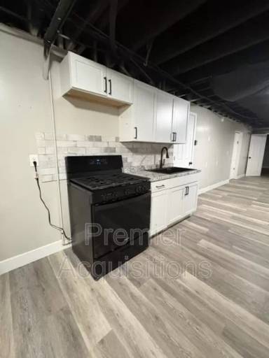 Main picture of 702 Biltmore Blvd