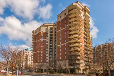 Main picture of Virginia Square Condominiums