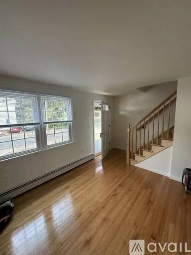 Main picture of 72 Wadsworth St