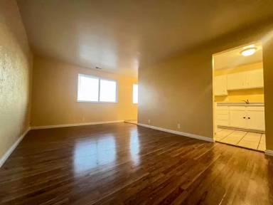 Main picture of 768 N Redwood Rd