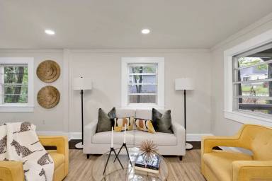 Main picture of 4345 2nd Ave S