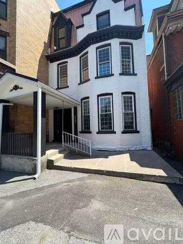 Main picture of 1117 13th Ave