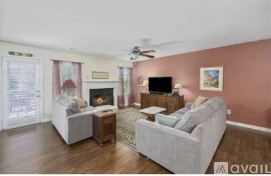 Main picture of 2820 Englewood Dr