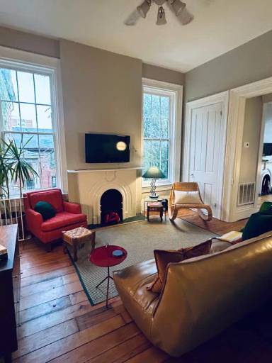 Main picture of 517 Montgomery St