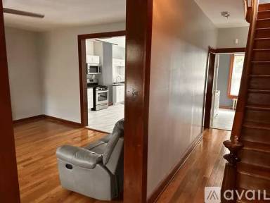 Main picture of 89 Mill St