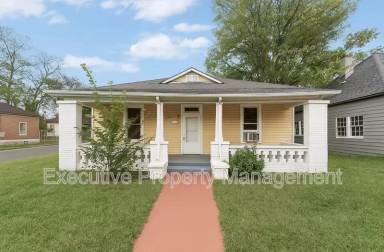 Main picture of 1520 Avenue G
