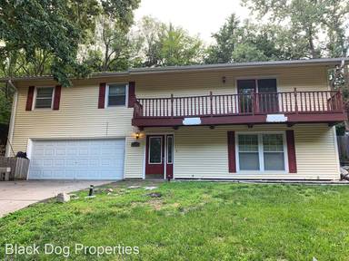 Main picture of 705 Canyon Dr