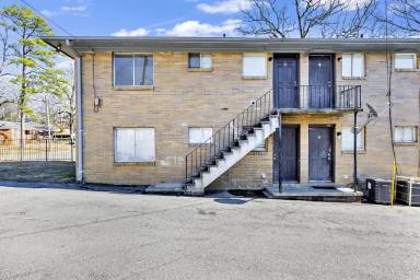 Main picture of 712 Vanderbilt St