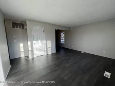 Main picture of 4701 Richmond St