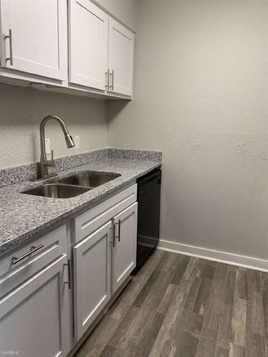 Main picture of The Oaks Apartments