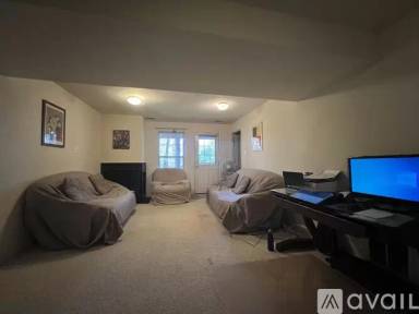 Main picture of 8876 Papillon Dr