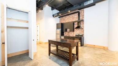 Main picture of 255 18th St