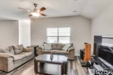 Main picture of 8921 Prairie Dawn Dr