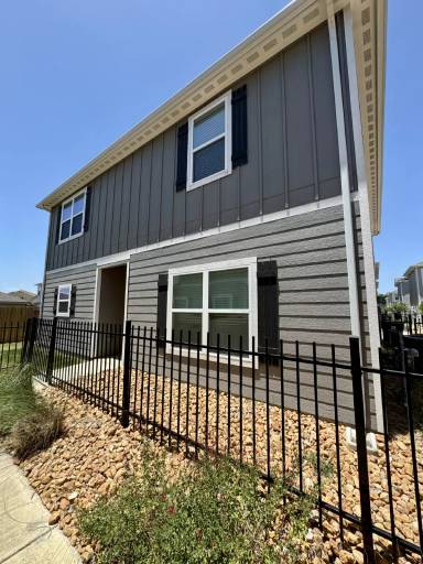 Main picture of 10818 Emerick St
